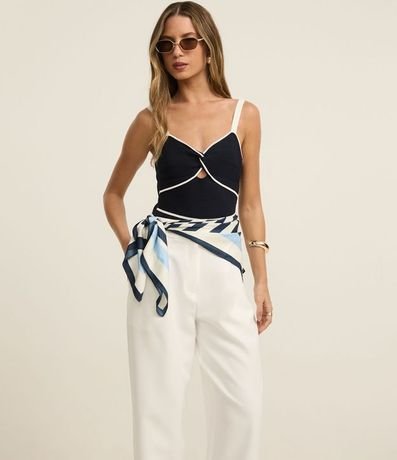 Pantalón Pantalona en Sastrería con Trabillas en la Cintura 2