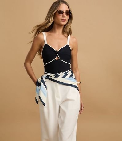 Pantalón Pantalona en Sastrería con Trabillas en la Cintura 6