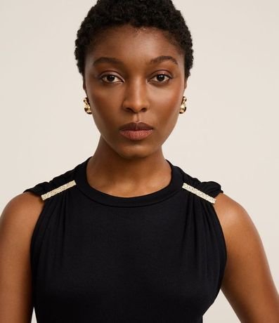 Blusa Acanalada en Rib con Detalle Metalizado en el Hombro 4