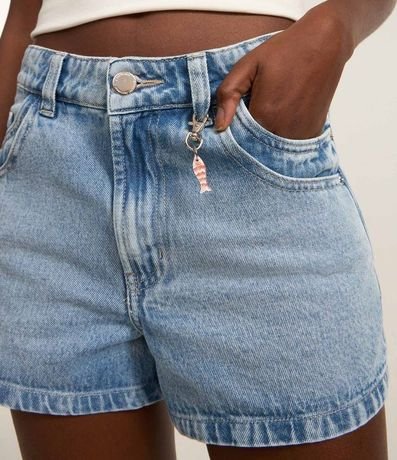 Short Slim en Jeans con Colgante Pez 4