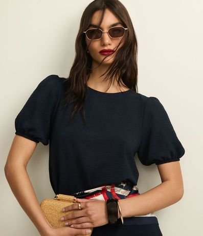 Blusa en Airflow con Manga Abullonada