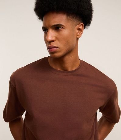 Remera Boxy en Ultra Cotton con Cuello Redondo 3