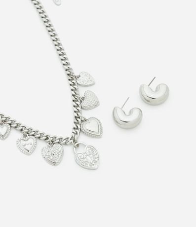 Conjunto de Collar Corto con Colgantes Corazones y Caravana Aro Bold