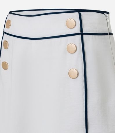 Short Sastre en Crepé con Botones Metalizados y Bies Contrastante 6