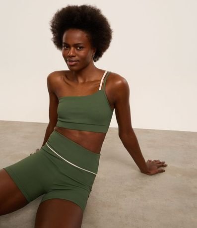 Bermuda Crossfitera Deportiva en Microfibra Acanalada con Friso Contrastante