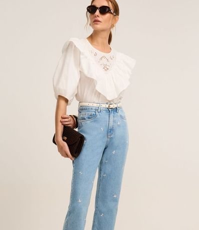 Pantalón Recto Cropped en Jeans con Bordados de Flores 2