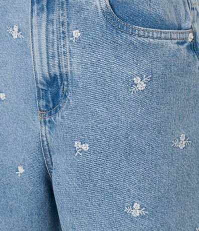Short Cintura Alta en Jeans con Bordado Floral 6
