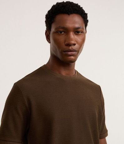 Remera Texturizada con Algodón y Cuello Redondo 4