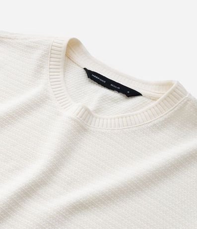 Remera Texturizada con Algodón y Cuello Redondo 9