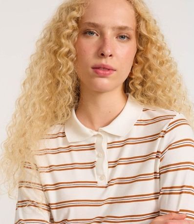 Blusa Polo Rayada con Cuello Contrastante 3
