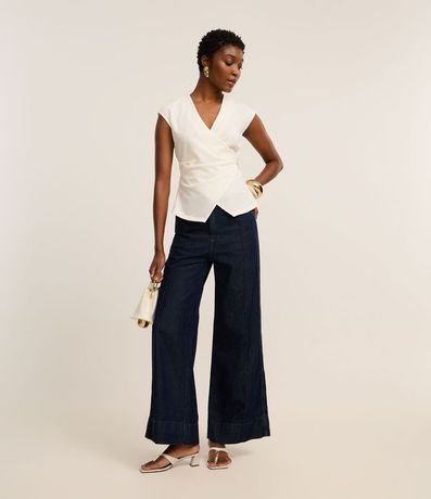 Blusa en Orly con Broche Metálico en el Sobrepuesto 2