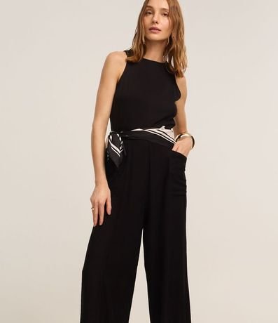 Mono en Viscosa con Bretel Ancho y Bolsillos 1