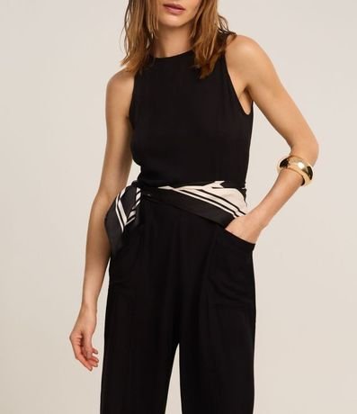 Mono en Viscosa con Bretel Ancho y Bolsillos 4