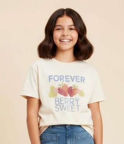 Remera Infantil con Estampa de Frutilla Forever Berry Sweet - Talle 5 a 14 años