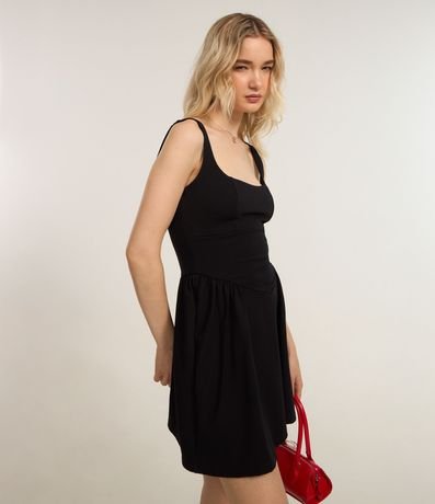 Vestido Evasê en Viscosa con Ponto Roma y Pliegues 1