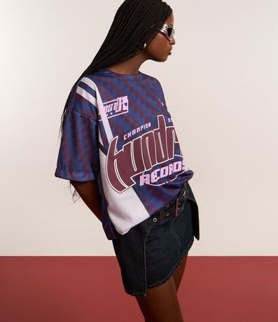 Remera Oversized en Tule Sportcore con Estampado Geométrico 5