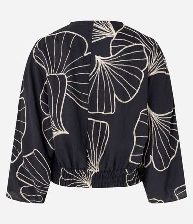 Blusa en Viscosa Twill con Bordado Follaje y Manga 7/8 11