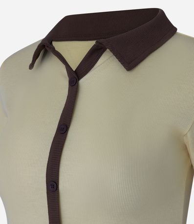 Blusa Polo en Rib con Detalles Contrastantes 7