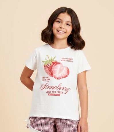 Remera  Regular Infantil con Estampa de Frutilla - Talle 7 a 14 años