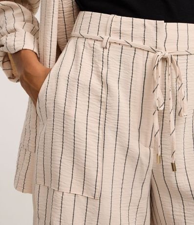 Short Recto Cintura Alta en Airflow con Rayas de Hilo Teñido 4