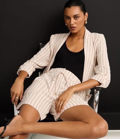 Short Recto Cintura Alta en Airflow con Rayas de Hilo Teñido 5