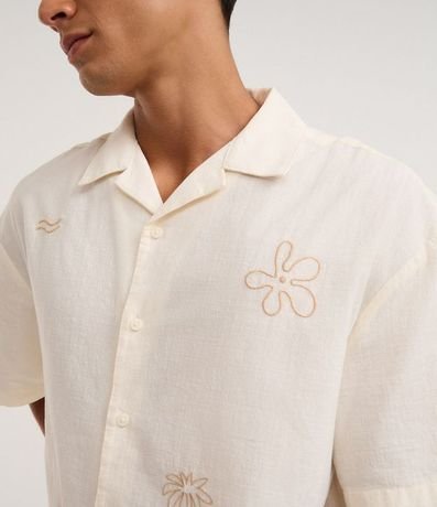 Camisa Boxy en Tricolina con Estampa Bordado de Verano 3