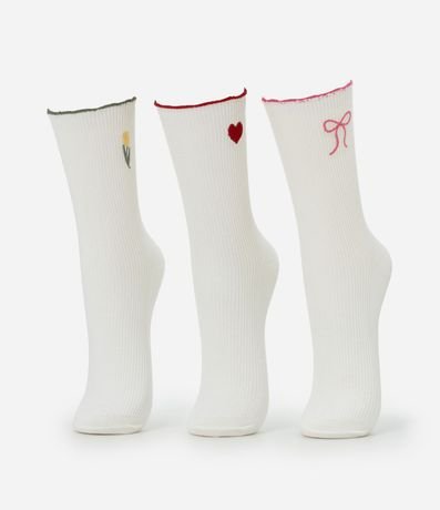 Kit 03 Medias Caña Larga en Algodón Canelado con Bordados Delicados y Volados