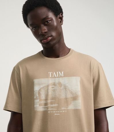 Remera en Algodón con Estampa de Carpincho y Lettering Taim 4