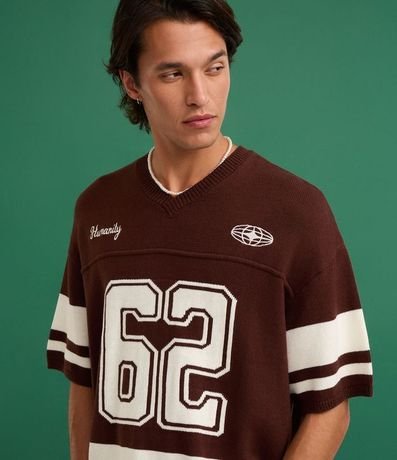 Remera Oversized Deportiva en Efecto Punto con Estampa y Bordado 5