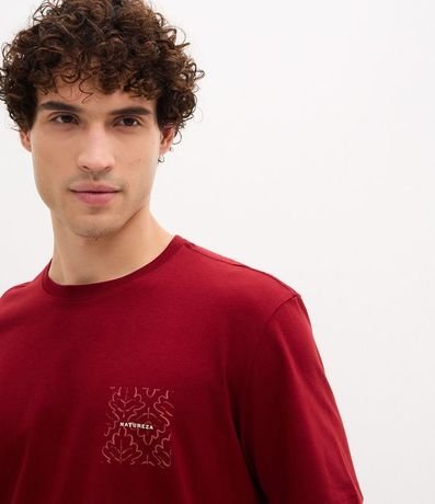 Remera Comfort en Algodón con Estampa de Follaje Natureza 4