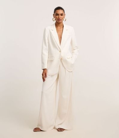 Blazer Regular en Sastrería con Botones y Bolsillos Delanteros 2