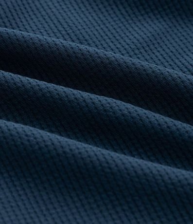 Bermuda Deportiva en Microfibra Texturizada con Estampa Localizada 15