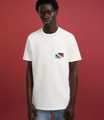 Remera en Algodón con Estampa Náutico en Bolsillo y Lettering M.R.F 4