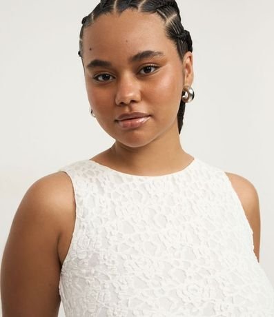 Blusa Sin Manga en Encaje con Bajo Asimétrico Curve & Plus Size 3