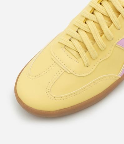 Championes Estilo Taco en PU con Detalles Laterales 5