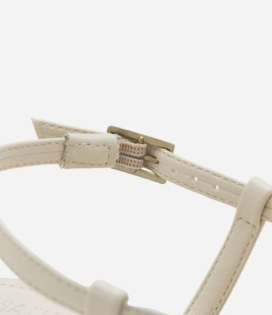 Sandalia con Tiras Finas Asimétricas y Dedera Bold 3