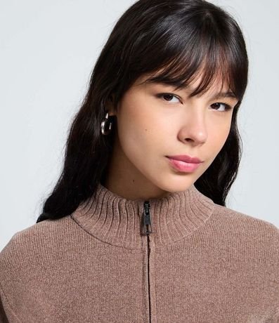 Saco en Punto con Cremallera y Cuello Alto 3