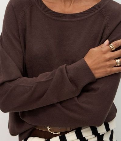 Suéter en Punto con Cuello Redondo 4