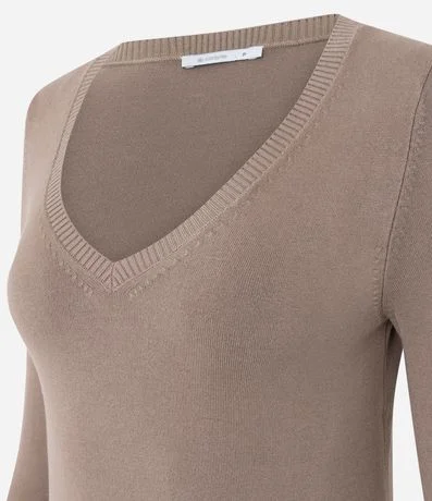 Blusa Básica en Punto Leve con Escote V 2