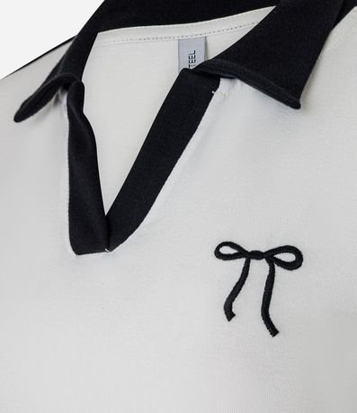 Blusa Polo en Algodón con Bordado de Moña 5