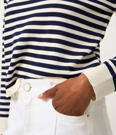 Blusa Rayada en Punto con Cuello Redondo 4