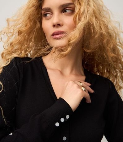 Cardigan en Punto con Cuello V y Botones Perlados 4