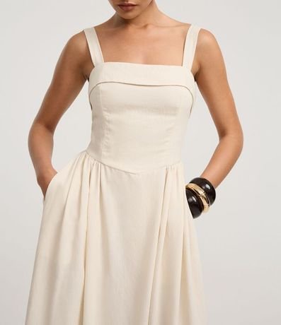 Vestido Evasê Midi en Viscolino con Estampa Floral y Follaje 4