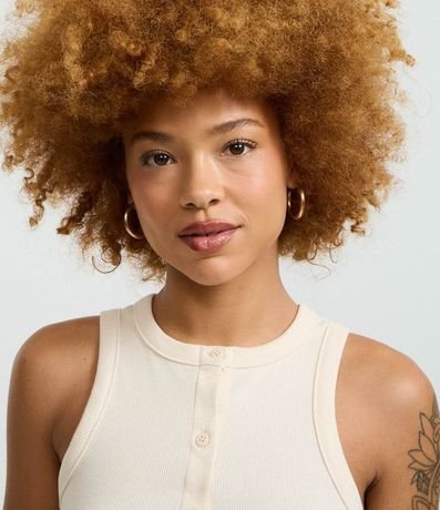 Musculosa en Rib con Botones Delanteros 3