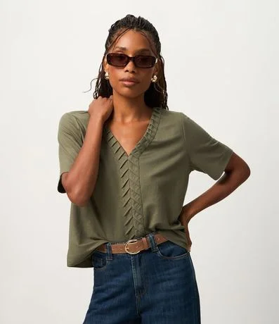 Blusa Slim en Piquet con Escote V y Detalle Texturizado 1