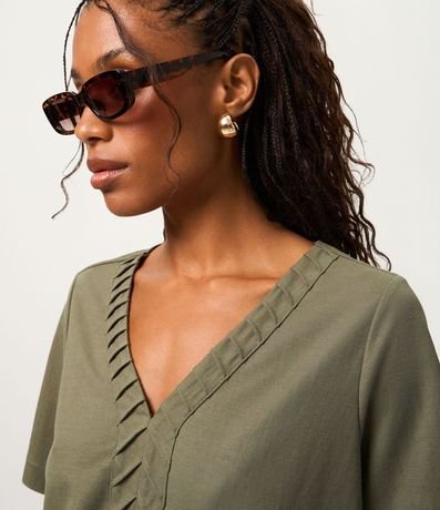 Blusa Slim en Piquet con Escote V y Detalle Texturizado 3