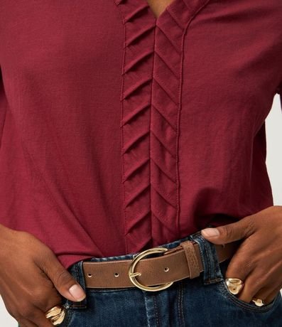 Blusa Slim en Piquet con Escote V y Detalle Texturizado 4