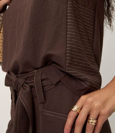 Blusa sin Manga con Detalle Listrado en el Lateral 4