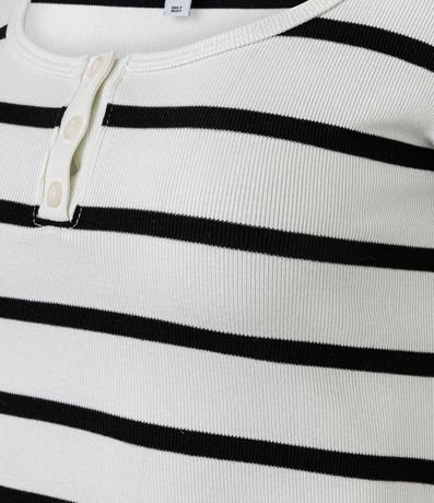 Blusa en Rib con Escote Cuadrado y Estampa de Rayas 9