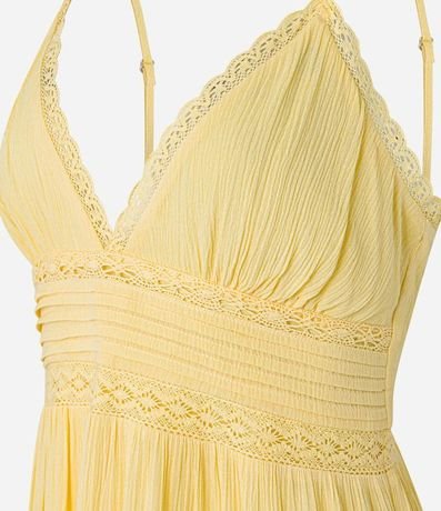 Vestido Texturizado con Detalles en Encaje 7